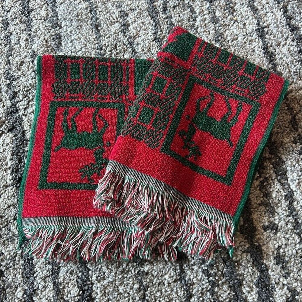 Vtg Shula for Renaissance CHRISTMAS BATH HAND TOWEL Israel Egyptian Cotton Red